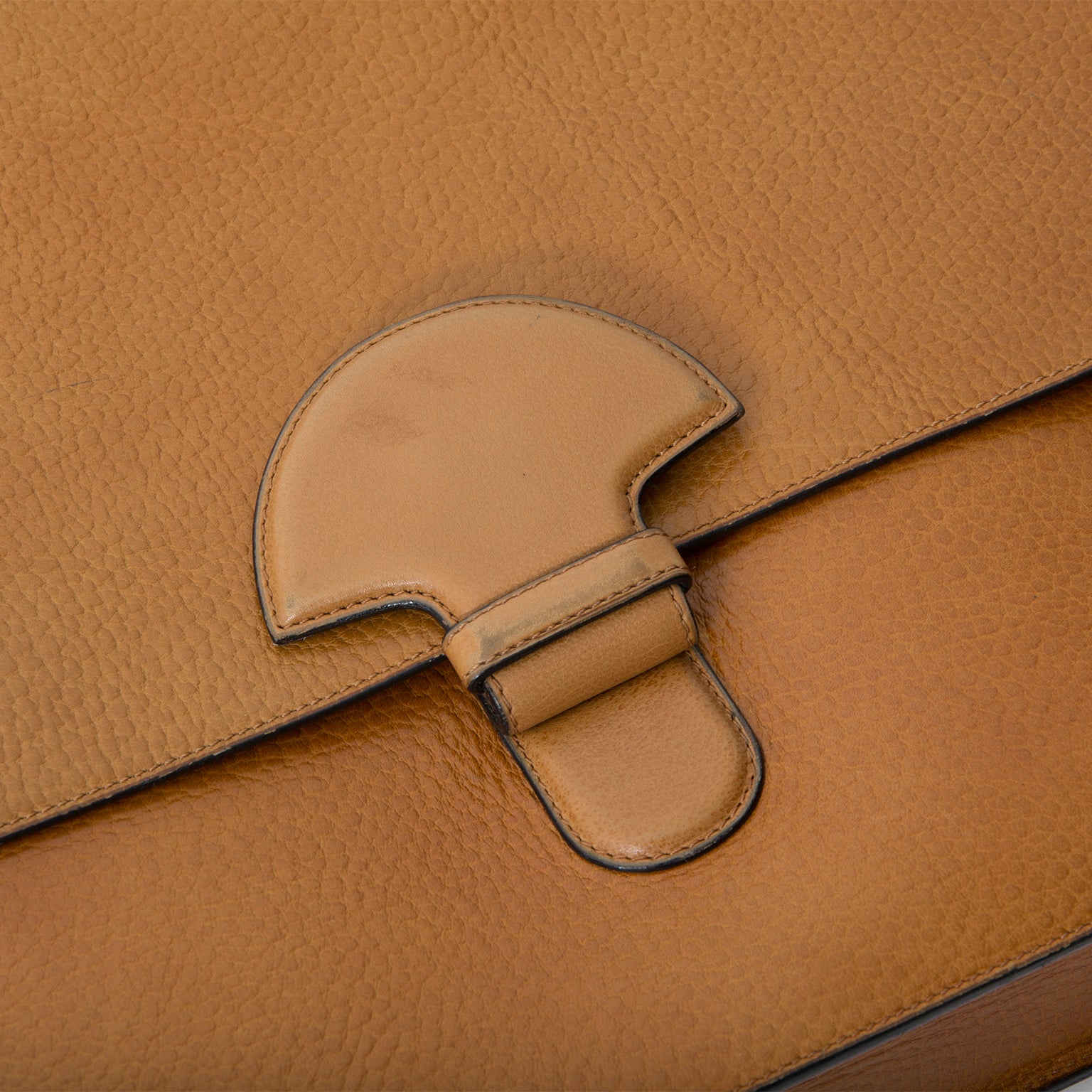 acheter en linge seconde main sac a main Delvaux Cognac Briefcase comme neuf pour le meilleur prix webshop laebllov.com
