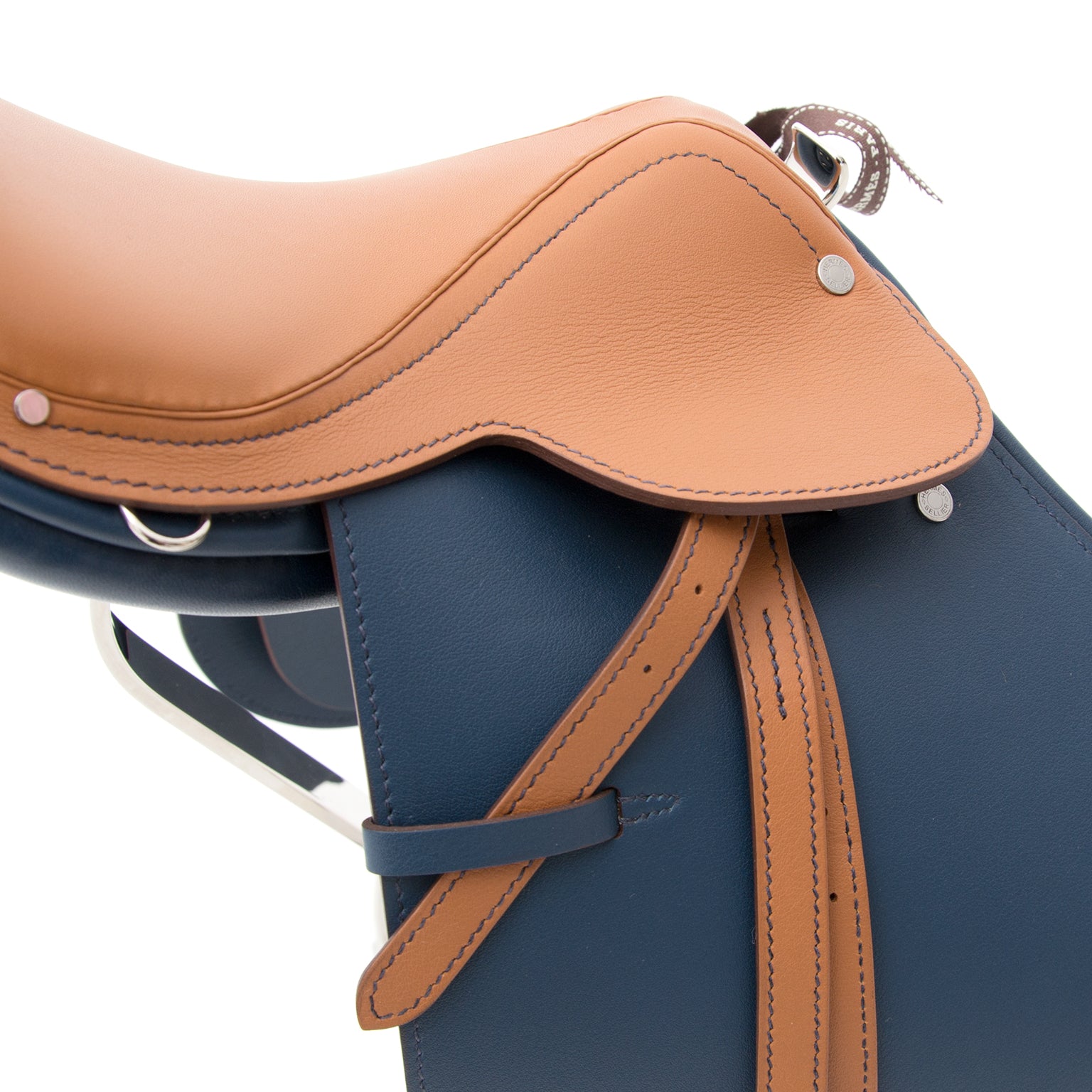 Hermès Steinkrauss Bicolor Mini Saddle Statue shop online Hermès deco piece