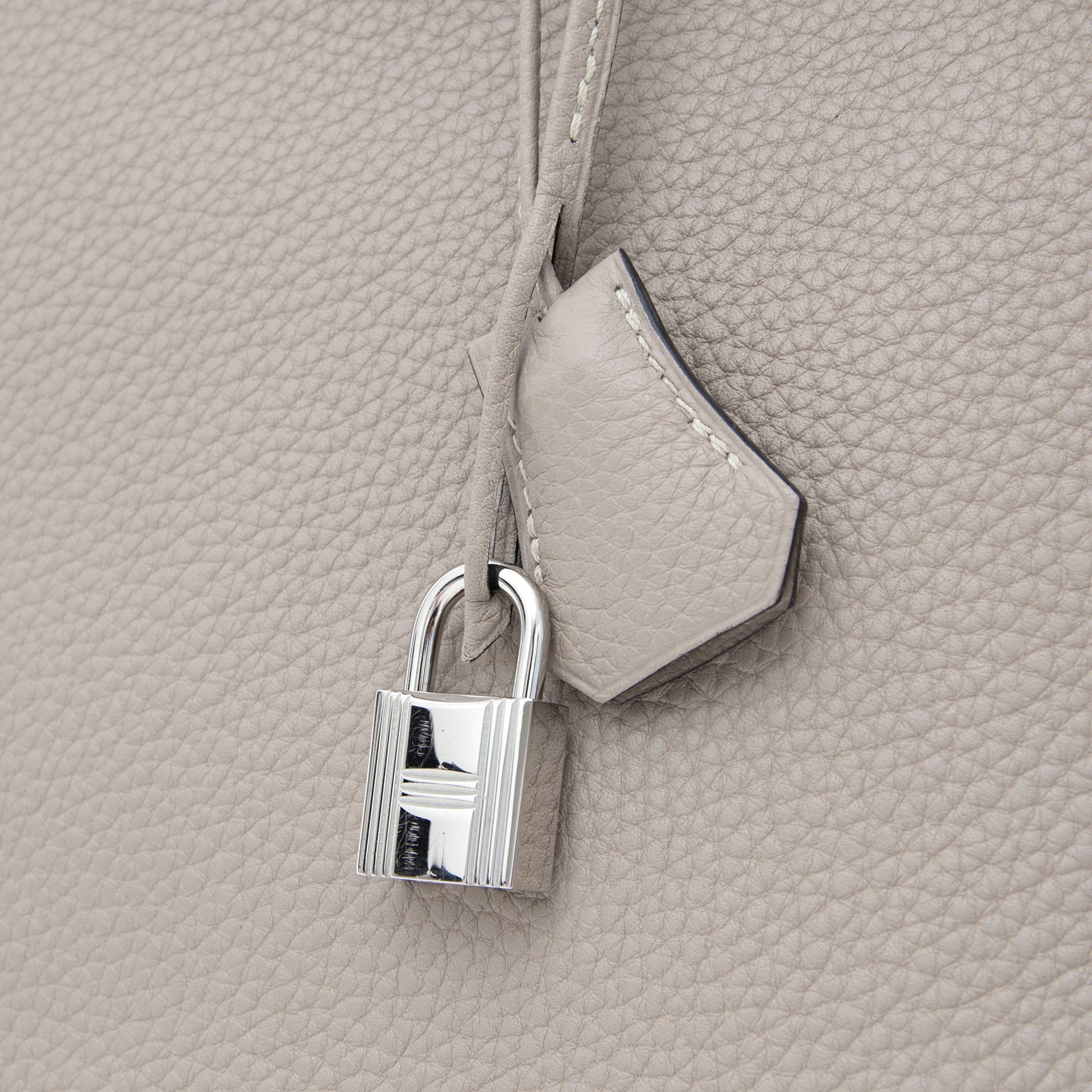 Hermès Birkin Gris Tourterelle 35 Togo PHW Buy authentic secondhand Hermès at the right price at LabelLOV vintage webshop.