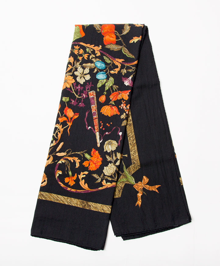 Hermes 140Cm Pierre D'Orient Et D'Occident Silk Scarf. koop veilig online tweedehands designer vintage hermes sjaal