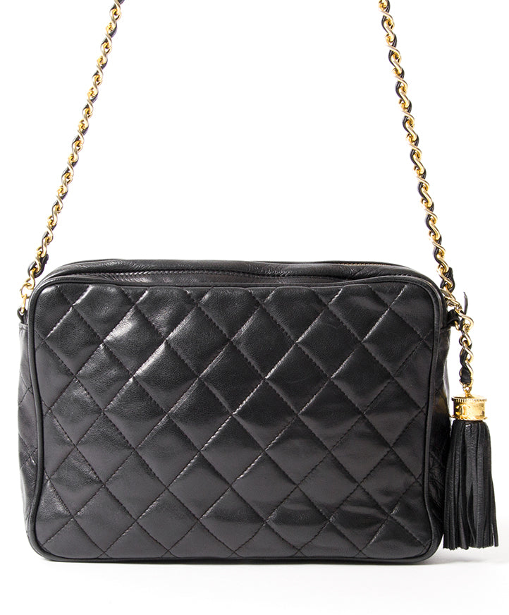 Chanel Quilted Tassel Bag authentic secondhand safe online shopping webshop Antwerp Belgium LabelLOV fashion designer bags labels high end tassel chain