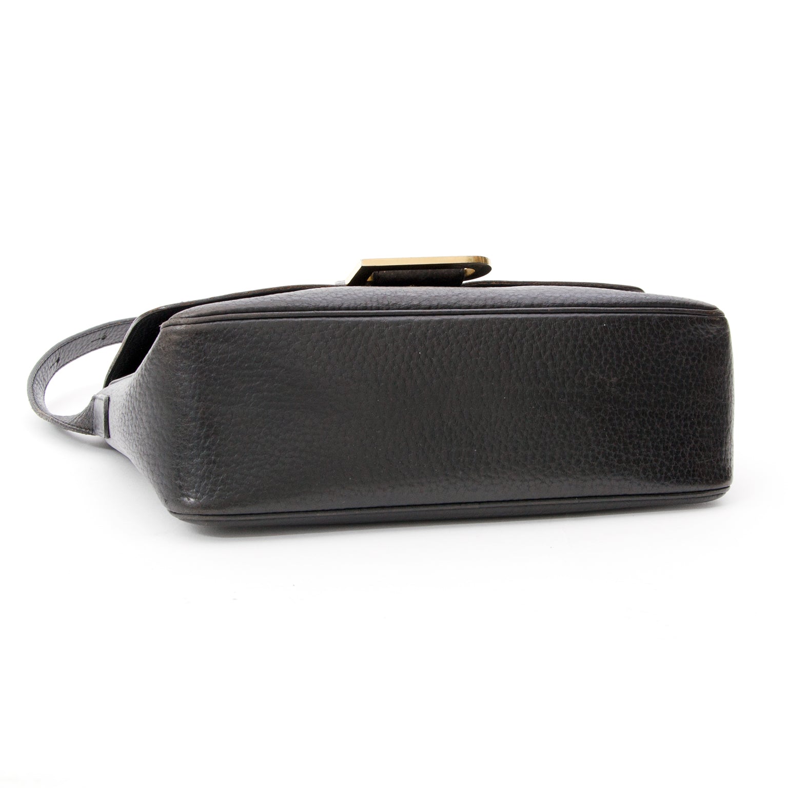 Luxurious pre-loved Delvaux shoulder bag Passerelle at right price on LabelLOV.