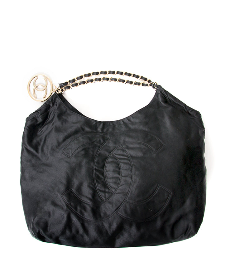 Chanel Satin Coco Cabas Tote authentiek tweedehands veilig online shoppen winkelen online webshop LabelLOV Antwerpen België mode stijl luxemerken luxe designer ontwerper