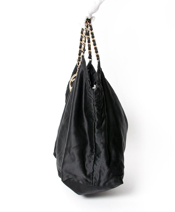Chanel Satin Coco Cabas Tote authentiek tweedehands veilig online shoppen winkelen online webshop LabelLOV Antwerpen België mode stijl luxemerken luxe designer ontwerper