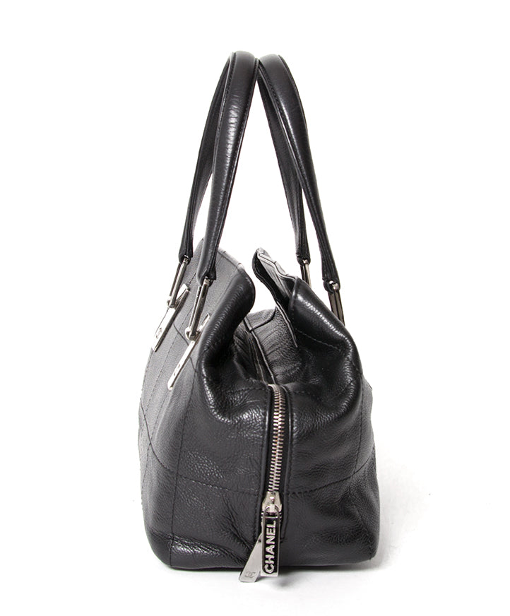 Authentique Chanel marques haut de gamme. Vente en ligne. La prix juste marques authentiques