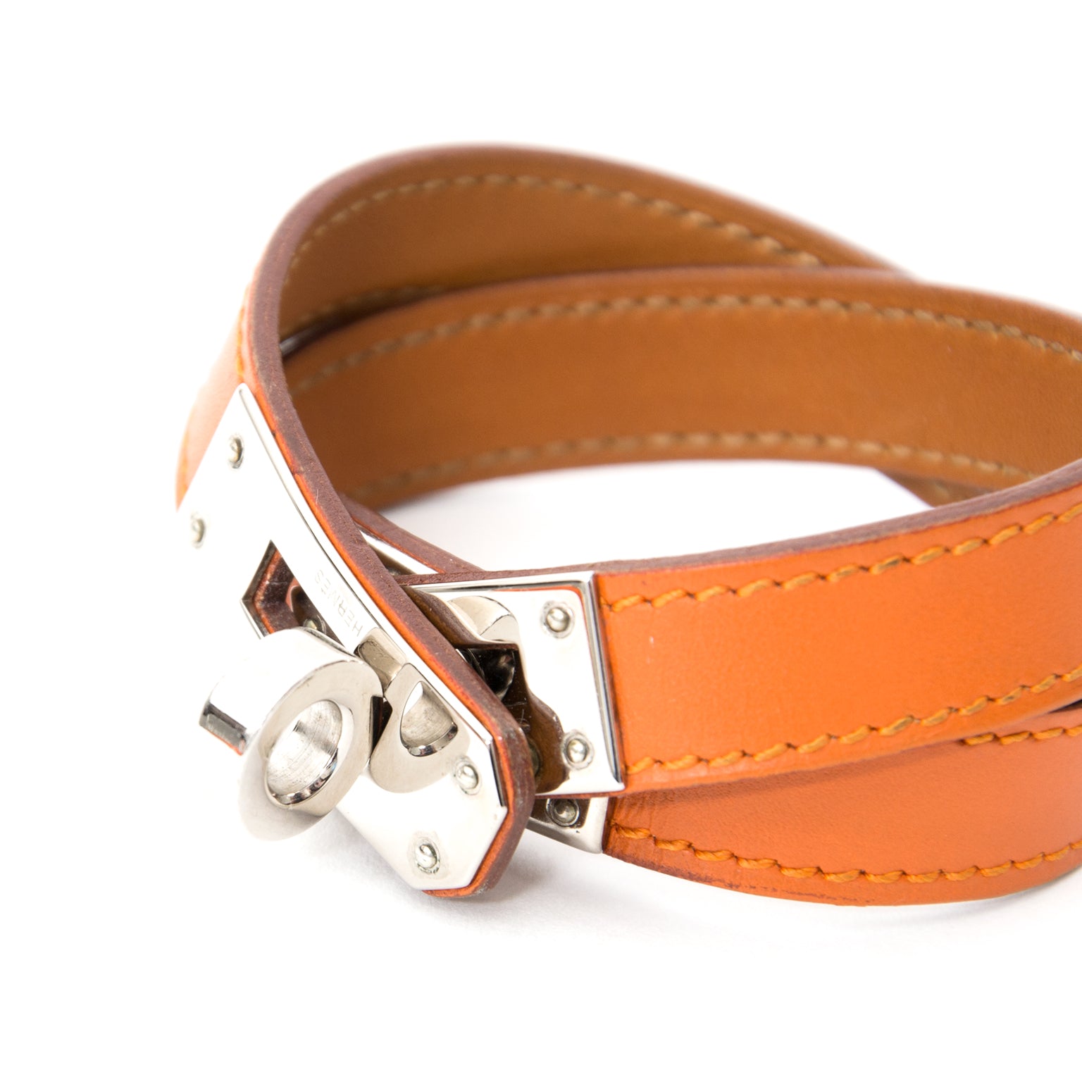 Shop safe online secondhand designer Hermes Kelly Double Tour Bracelet best price worldwide shipping, achter secure seconde main authentic bracelet Hermes Kelly Double Tour Bracelet. Koop veilig online tweedehands Hermes Kelly Double Tour Bracelet