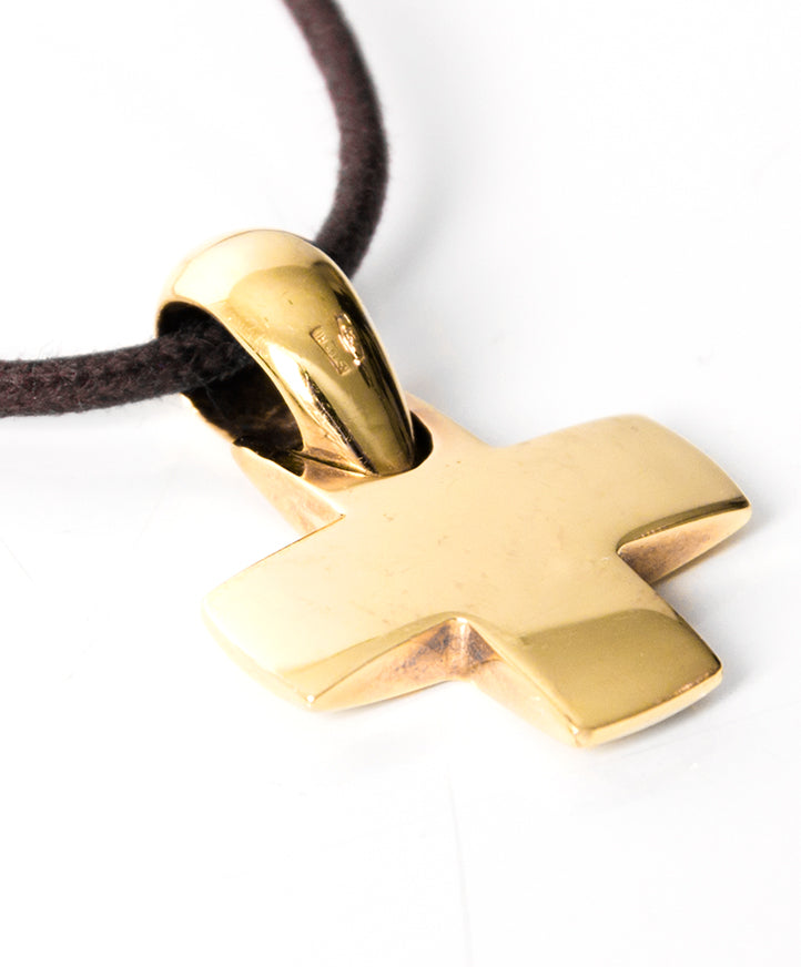 Pomellato 18K Yellow Gold Cross Pendant Necklace authentic secondhand safe online shopping webshop Belgium Antwerp LabelLOV fashion style high end labels luxury brands designer