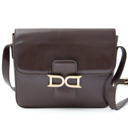 koop veilig online tweedehands Delvaux Burgundy Shoulder Bag. Buy authentic secondhand Delvaux bags at the right price at LabelLOV vintage webshop. Safe and secure online shopping. Koop authentieke tweedehands Delvaux tassen met juiste prijs bij LabelLOV.