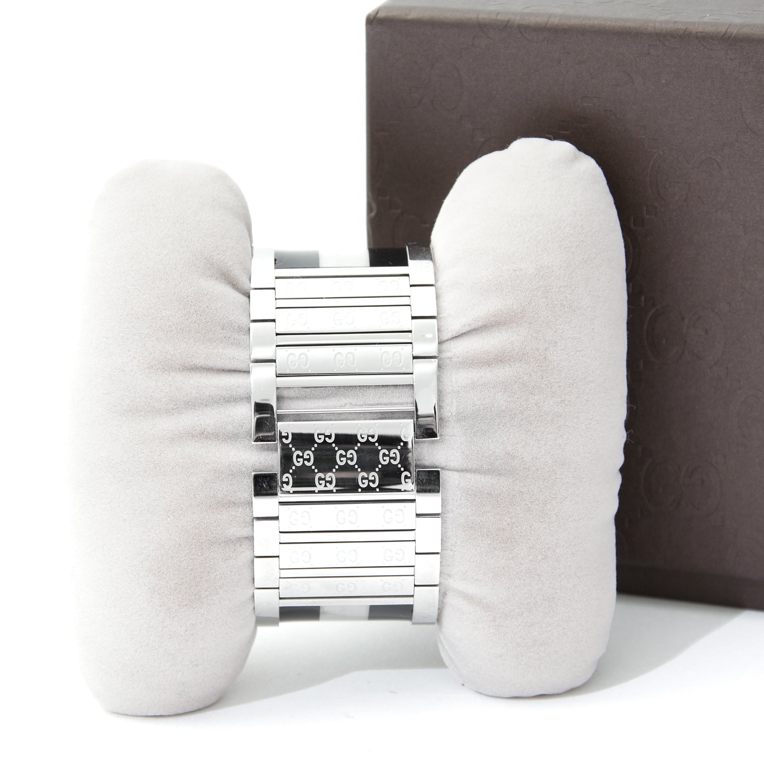 Gucci watch in silver. 100% authentieke Gucci horloge Labellov.com