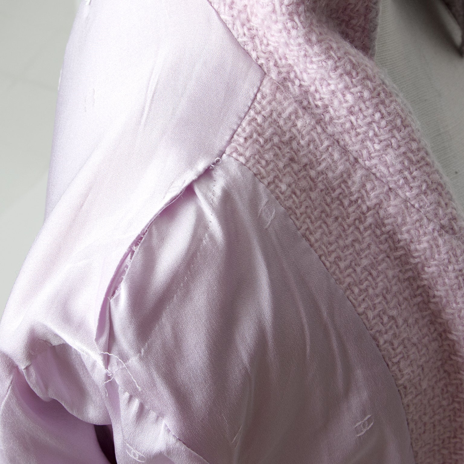 Buy authentic designer luxury at LabelLOV safe and secure shopping veilig en aan de juiste prijs luxe merken