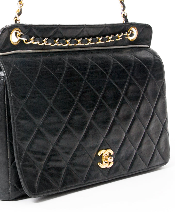 2de hands chanel schoudertas in zacht lamsleer webshop labellov.com