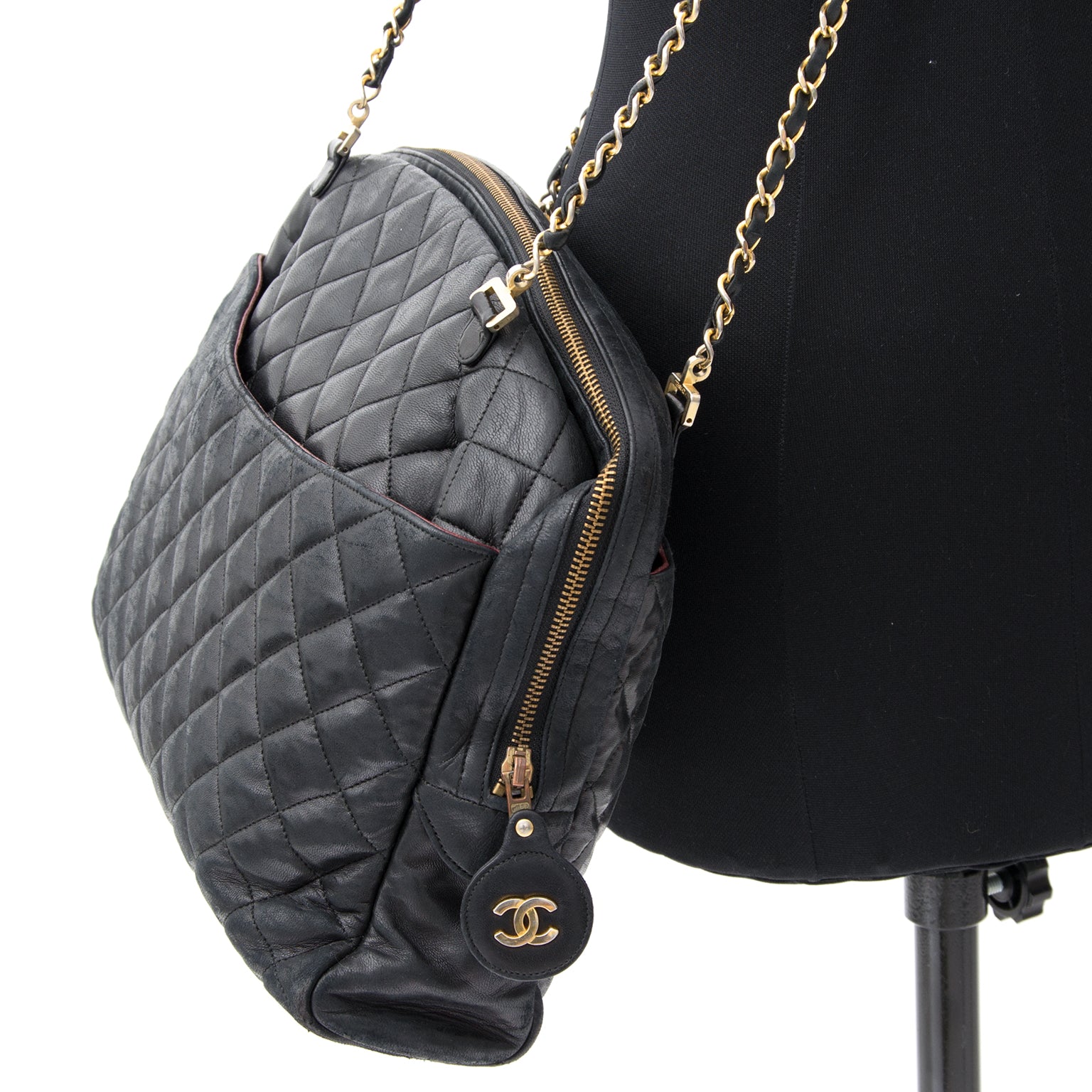 koop veilig online tweedehands Chanel Vintage Black Quilted Leather Tote Bag aan de beste prijs