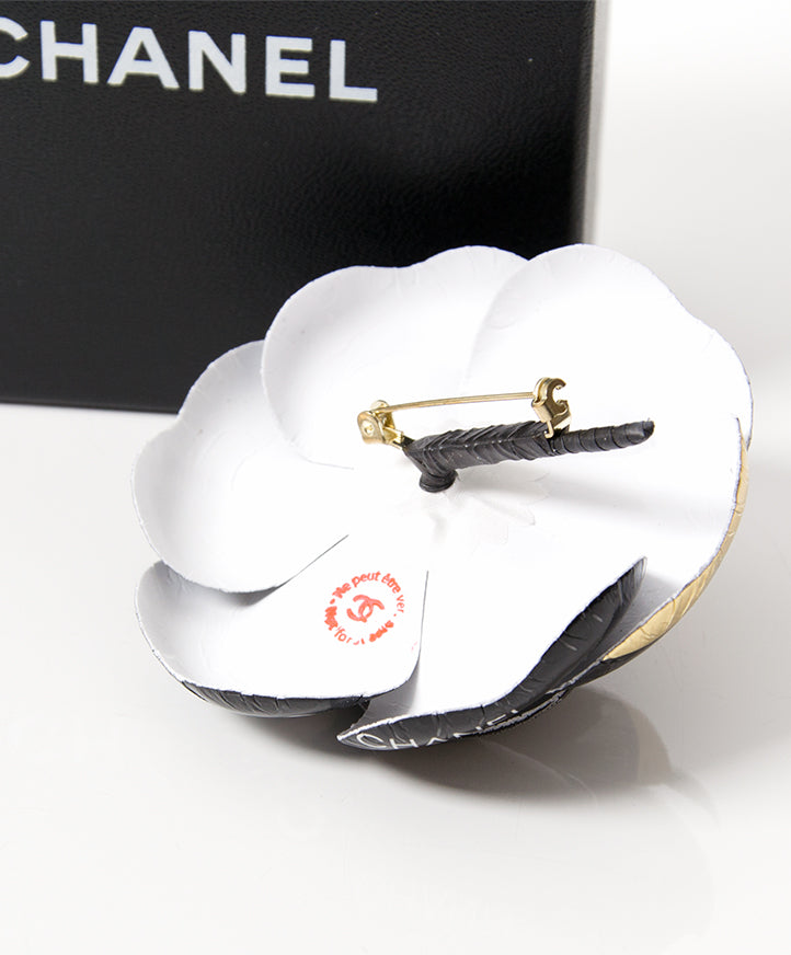 Chanel Camelia Brooch Limited Edition secondhand authentic safe online shopping webshop Antwerp Belgium LabelLOV fashion style accessories luxury labels brand high end