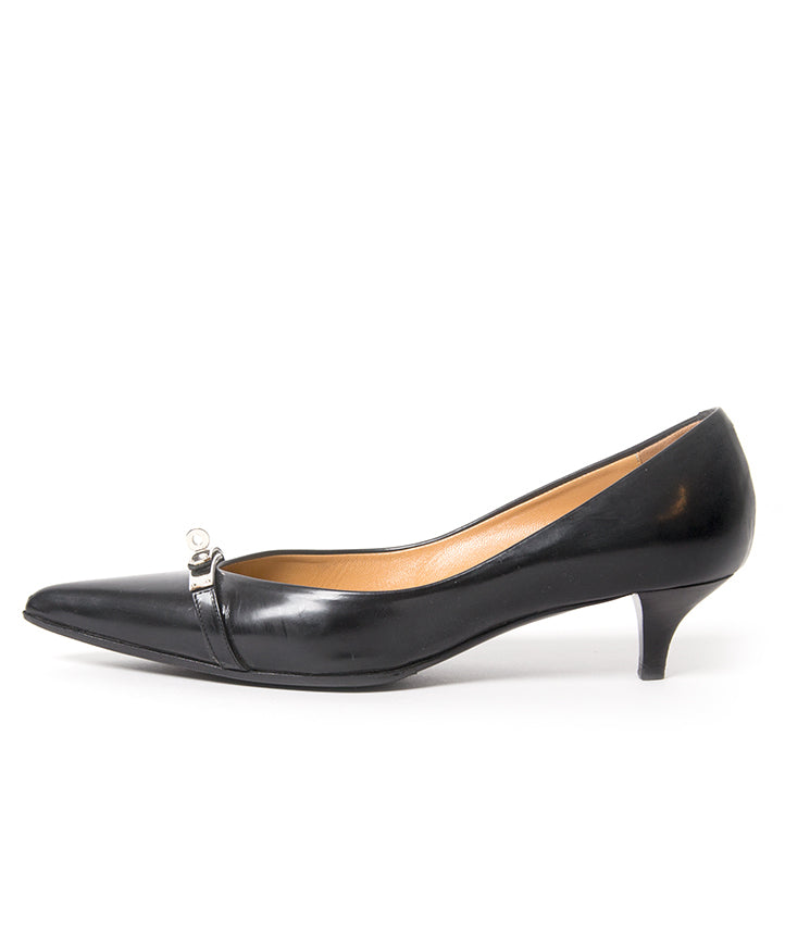 Hermès Court Shoes secondhand authentic safe online shopping webshop Antwerp Belgium LabelLOV fashion style high end labels brands luxury designer shoes