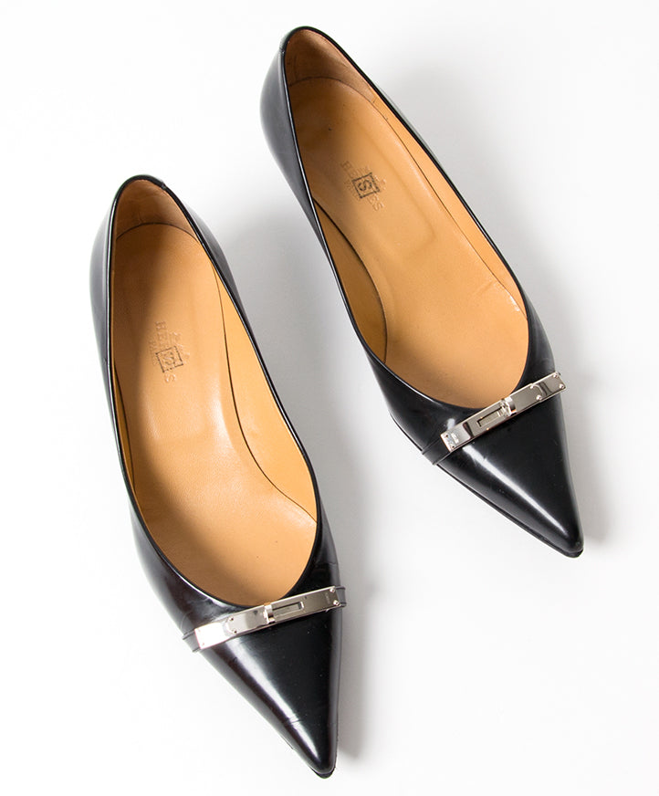 Hermès Court Shoes secondhand authentic safe online shopping webshop Antwerp Belgium LabelLOV fashion style high end labels brands luxury designer shoes