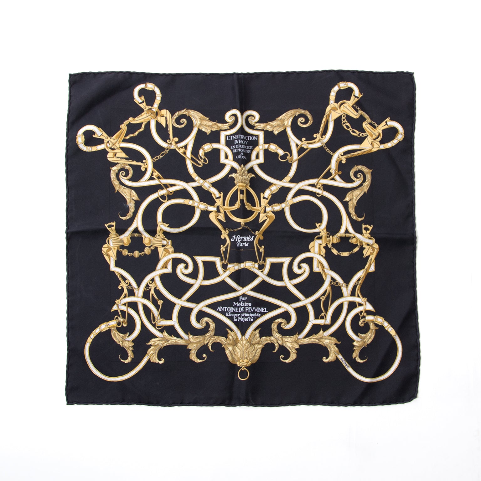 Hermes Gold Chain Scarf, Labellov verkoopt tweedehands Hermes sjaals met de juiste prijs.