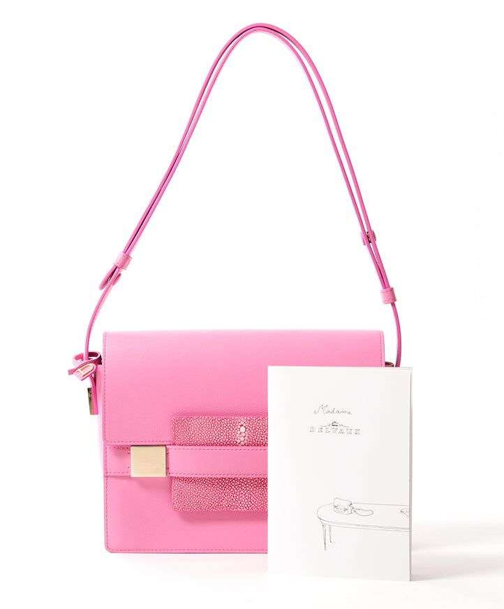 Delvaux Le Madame Pink second hand authentic safe online shopping webshop LabelLOV Belgium Antwerp luxury brands bags high-end labels designer fashion