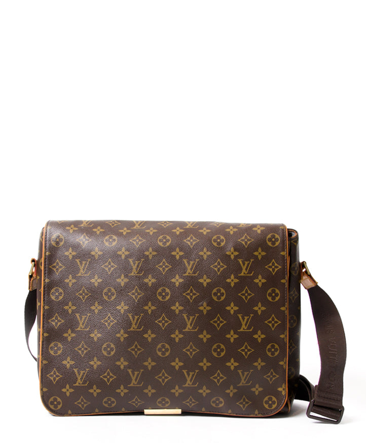 Louis Vuitton Abbesses MM Messenger. Buy and sell authentic secondhand designer fashion at the right price at LabelLOV vintage webshop. Safe and secure online shopping. Koop authentieke tweedehands dsigner mode bij LabelLOV.