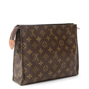 Louis Vuitton Monogram Toiletry Pouch 26, Voor designer merken zoals Louis Vuitton, Hermes, Chanel, Delvaux en anderen bezoek de online platform Labellov. De website biedt een veilige en betrouwbare platform voor het kopen en verkopen van nieuwe en tweede