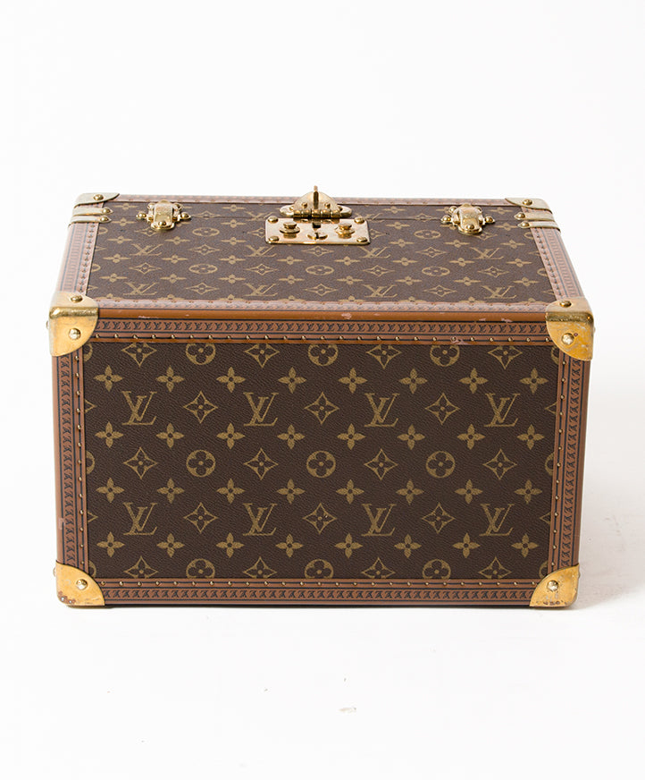 Louis Vuitton Toiletry Case Monogram buy safe second hand designer vintage Louis Vuitton pharmacy case 100% authentic worldwide shipping labellov belgium
