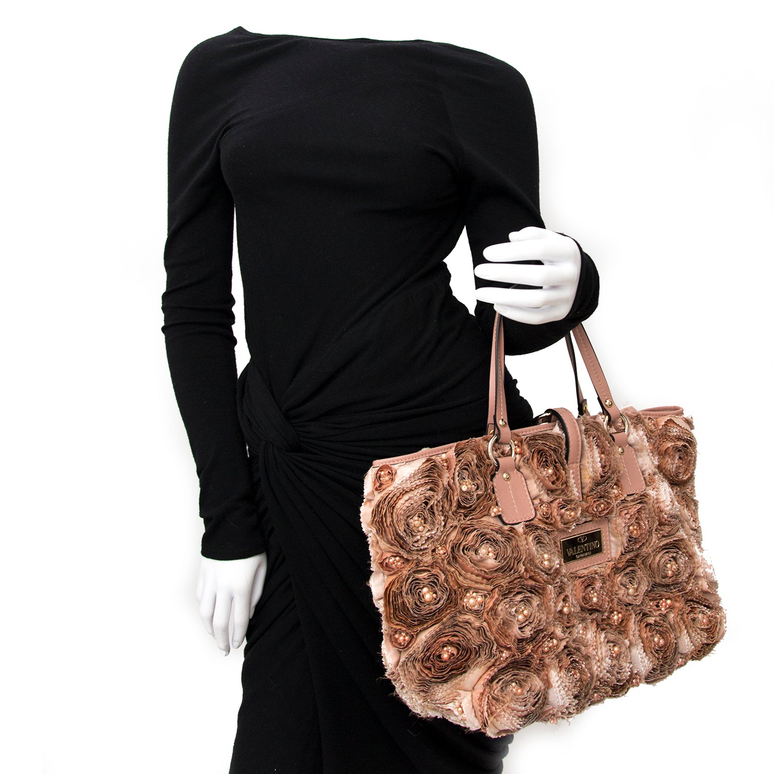 Op zoek naar een mooie designer handtas? Valentino Rosette Shopper aan de beste prijs.