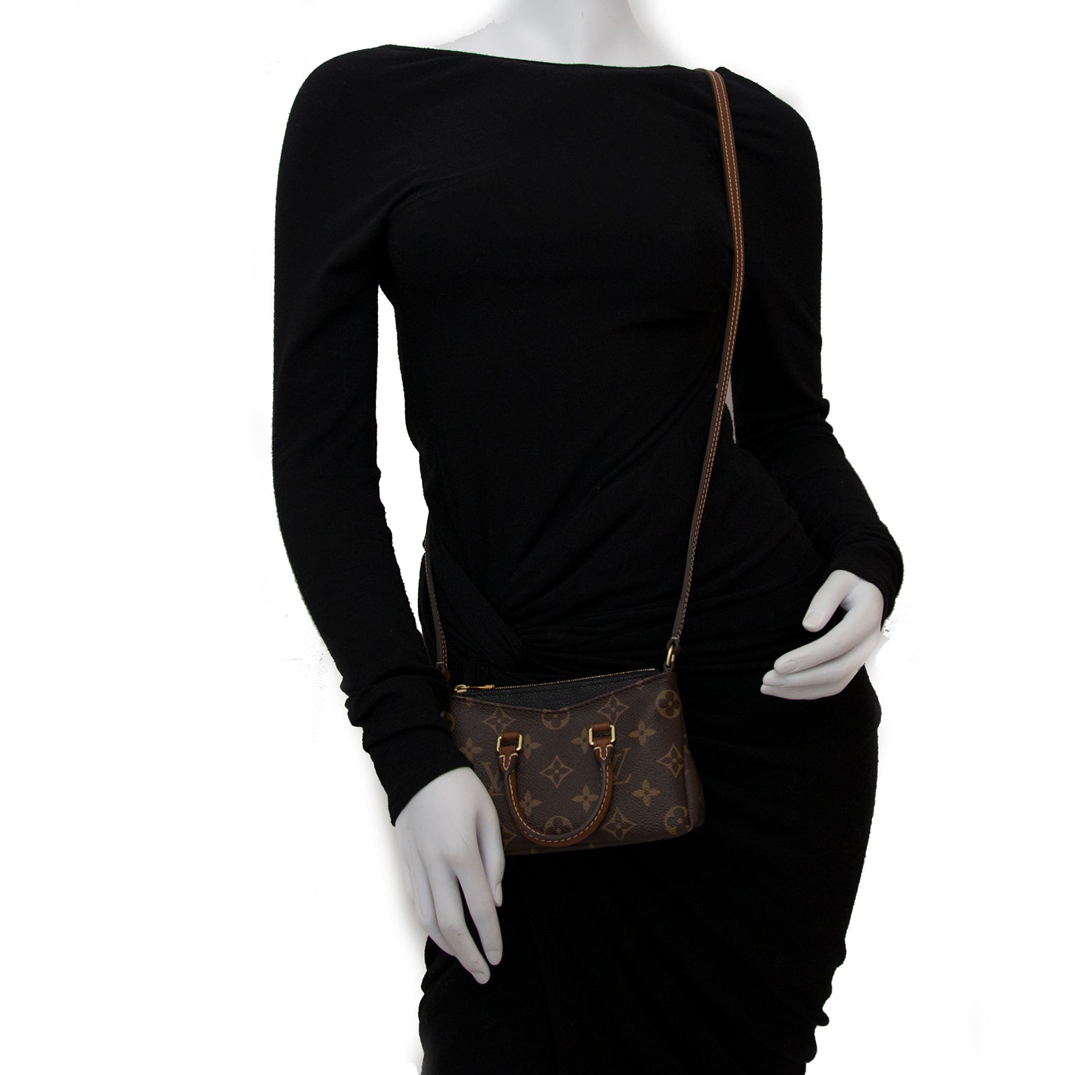 Acheter secur en ligne votre sac Louis Vuitton Nano Pallas Bag