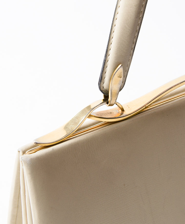 Delvaux Cream Top Handle Clutch fashion safe shopping online webshop LabelLOV Antwerp Belgium designer bags luxury items authentic
