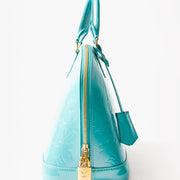 Louis Vuitton Alma Vernis Blue Lagoon PM bon prix authentique securé securité en ligne shopping luxe designer marques seconde main Anvers LabelLOV Belgique seconde main