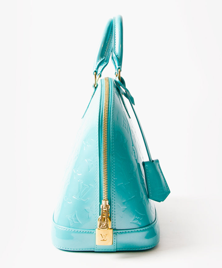 Louis Vuitton Alma Vernis Blue Lagoon PM bon prix authentique securé securité en ligne shopping luxe designer marques seconde main Anvers LabelLOV Belgique seconde main