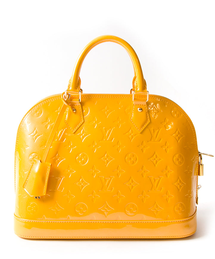 Louis Vuitton Alma Vernis Jaune Passion PM Authentiek labelLOV België Antwerpen luxe merken luxemerken luxetassen tassen ontwerpers designers mode veilig shoppen winkelen kopen tweedehands