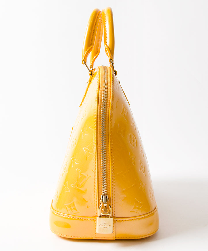 Louis Vuitton Alma Vernis Jaune Passion PM LabelLOV Antwerp Belgium online safe shopping webshop labels brands designers luxury fashion right price authentic secondhand