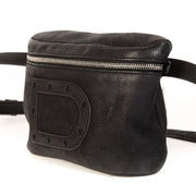 Buy auhtentic Delvaux Belt Bag at the right price at LabelLOV vintage webshop. Shop safe and secure online.