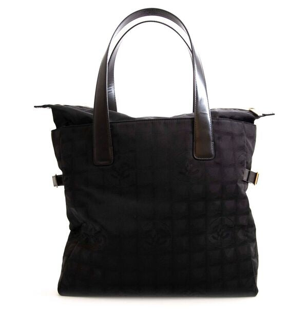 Chanel CC Travel Line Black Nylon/Leather Shoulder Bag MM