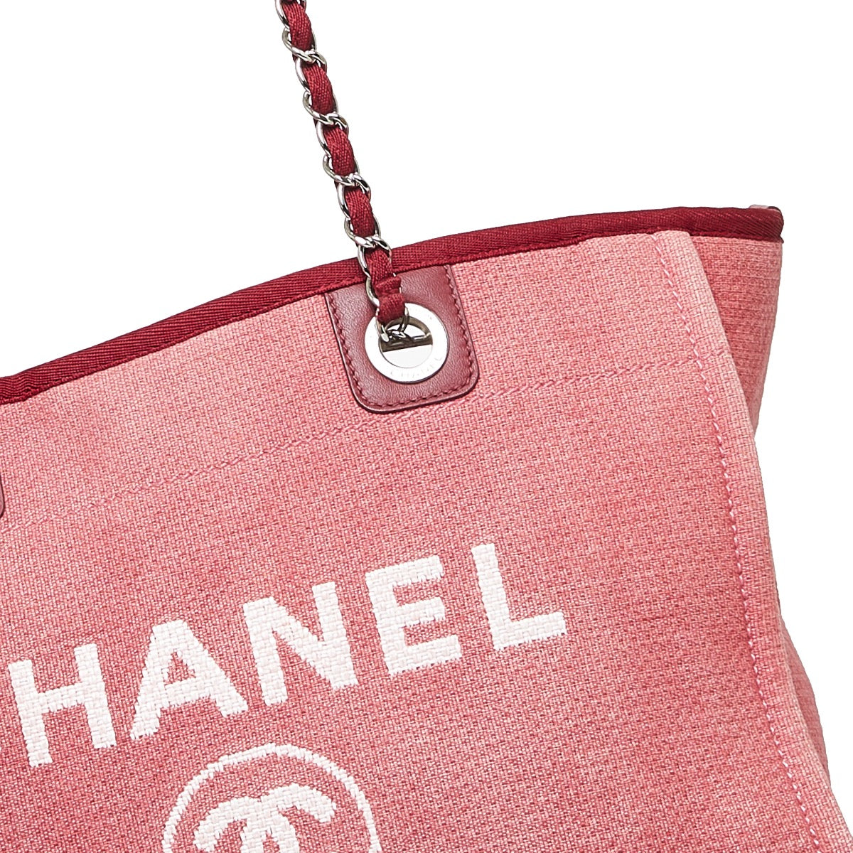 Shop safe online at Labellov in Antwerp, Brussels and Knokke this 100% authentic second hand Chanel Framboise Small Deauville Shoulder Bag