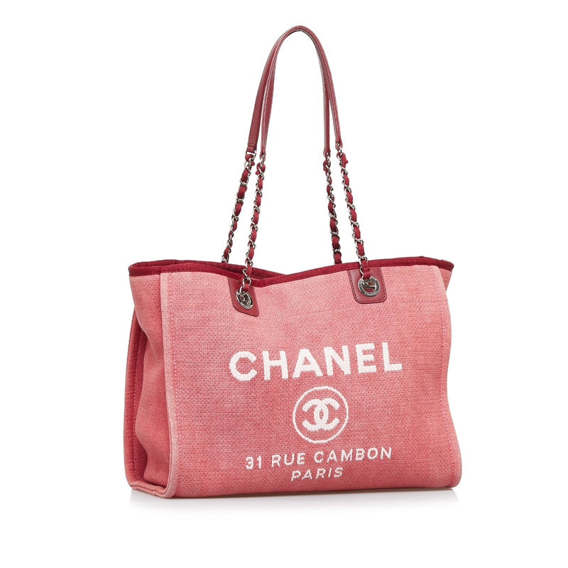 Shop safe online at Labellov in Antwerp, Brussels and Knokke this 100% authentic second hand Chanel Framboise Small Deauville Shoulder Bag