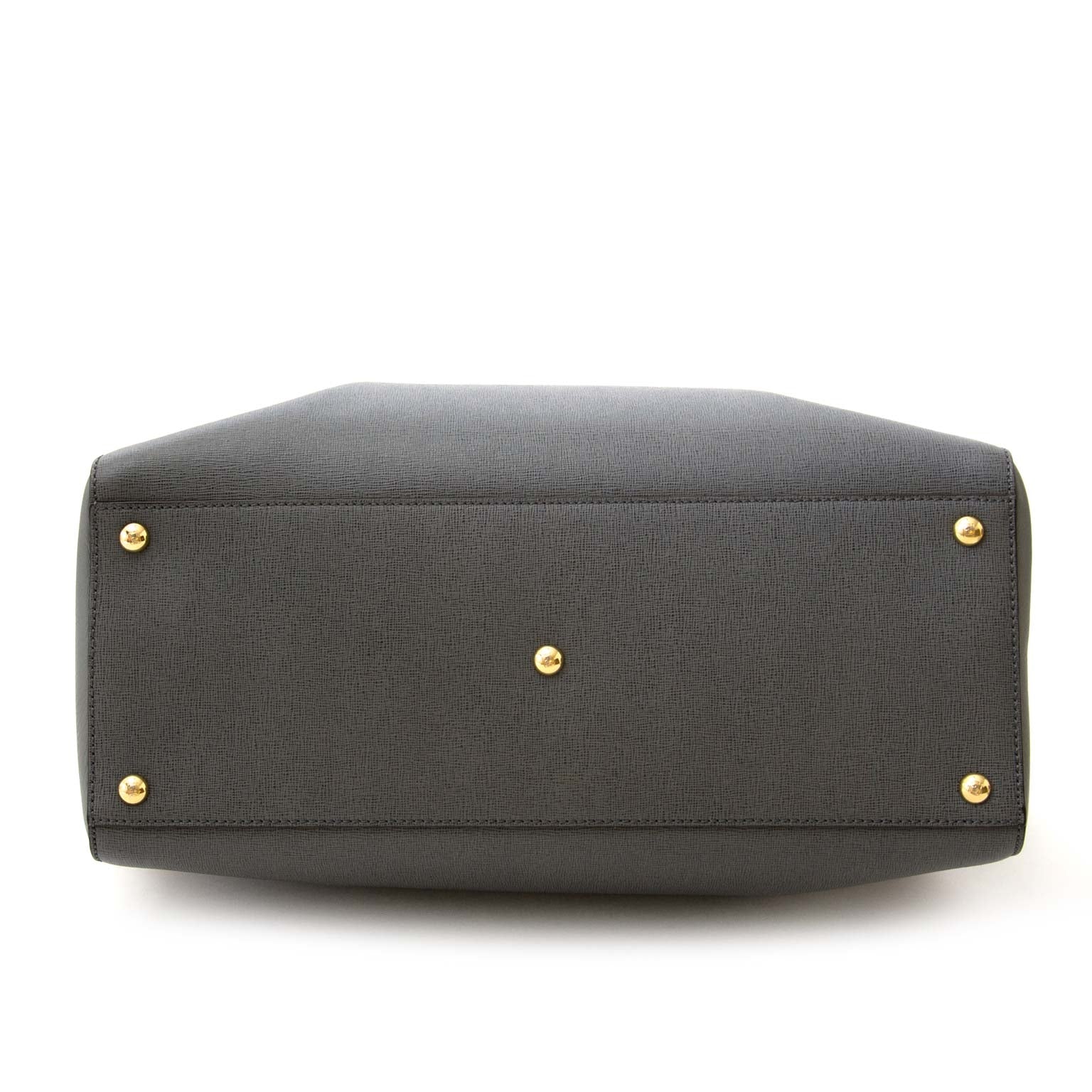 Belgian vintage designer bags from Labellov