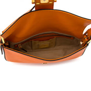 Fendi Orange Baguette Shoulder Bag Buy authentic designer Fendi secondhand bags at Labellov at the best price. Safe and secure shopping. Koop tweedehands authentieke Fendi tassen bij designer webwinkel labellov.