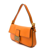 Fendi Orange Baguette Shoulder Bag Buy authentic designer Fendi secondhand bags at Labellov at the best price. Safe and secure shopping. Koop tweedehands authentieke Fendi tassen bij designer webwinkel labellov.