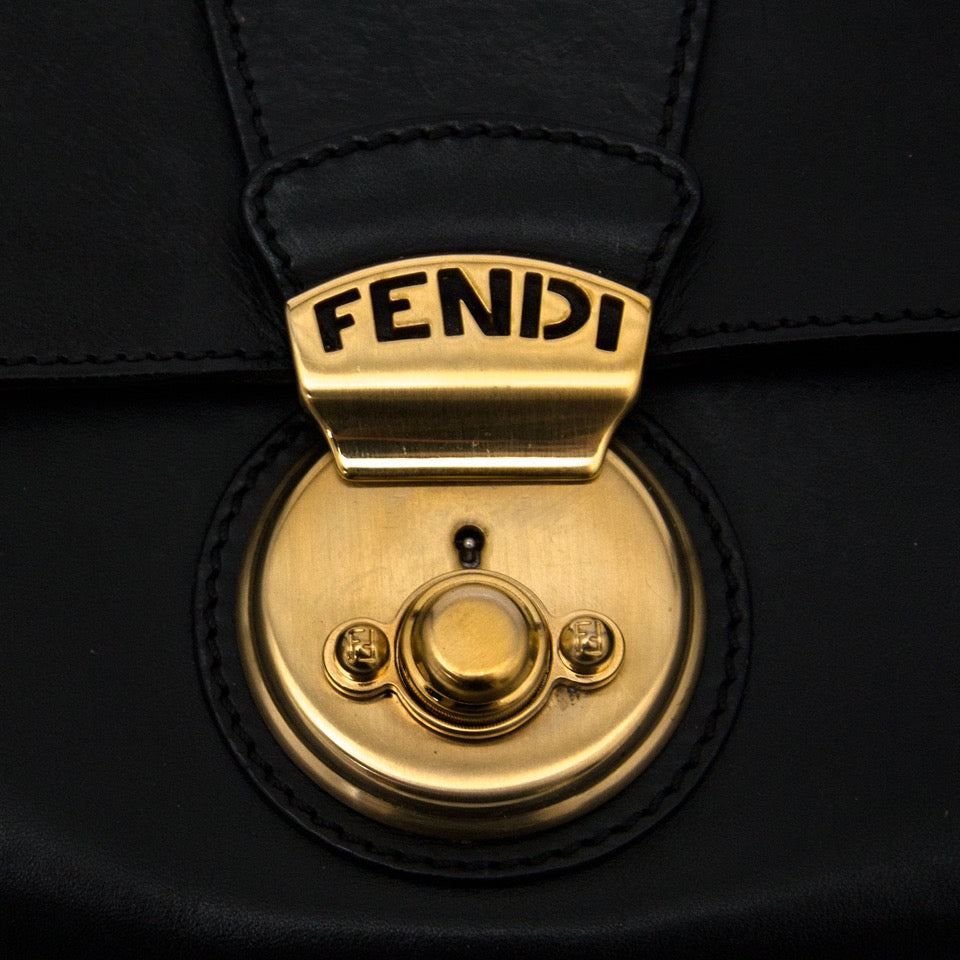 koop veilig online aan de beste prijs Fendi Black Croissant Bag