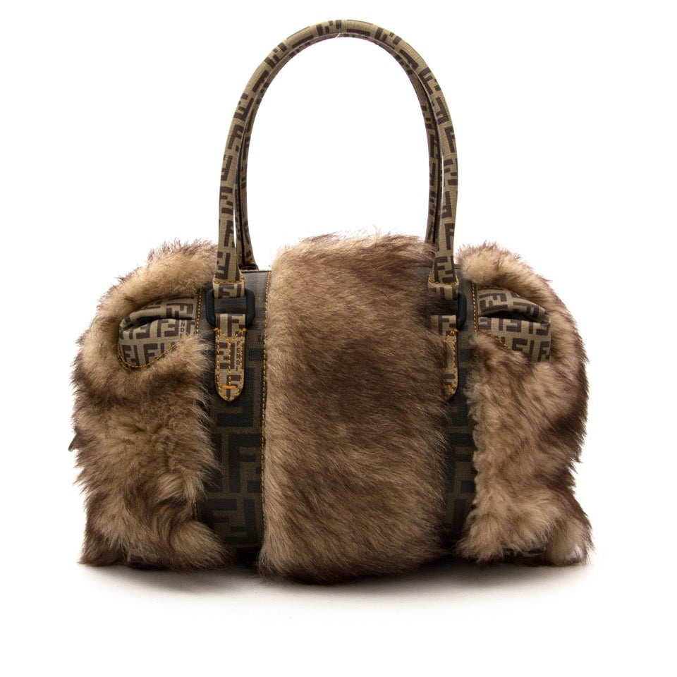 Fendi Furry Shoulder Bag for the best price online on Labellov