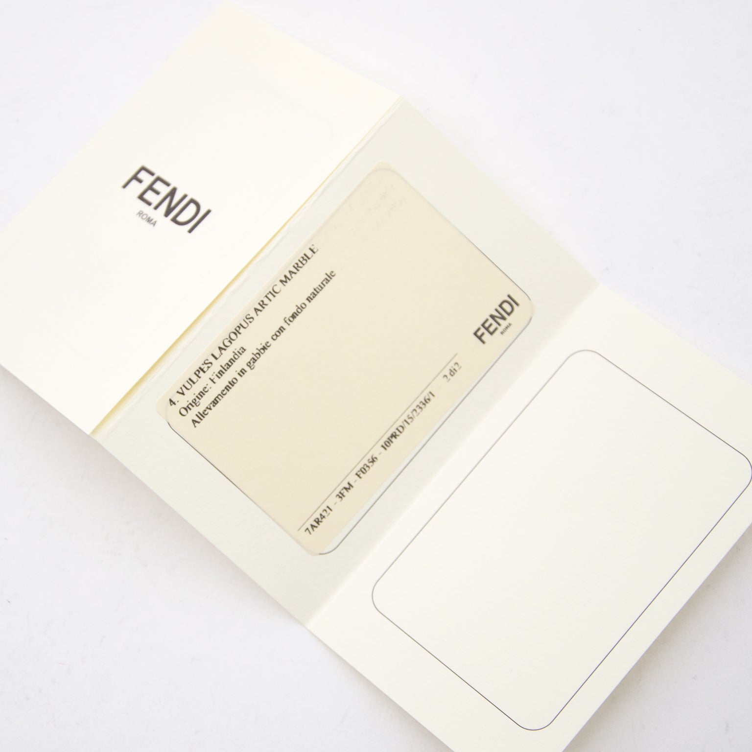 Achetez Fendi Charms en ligne