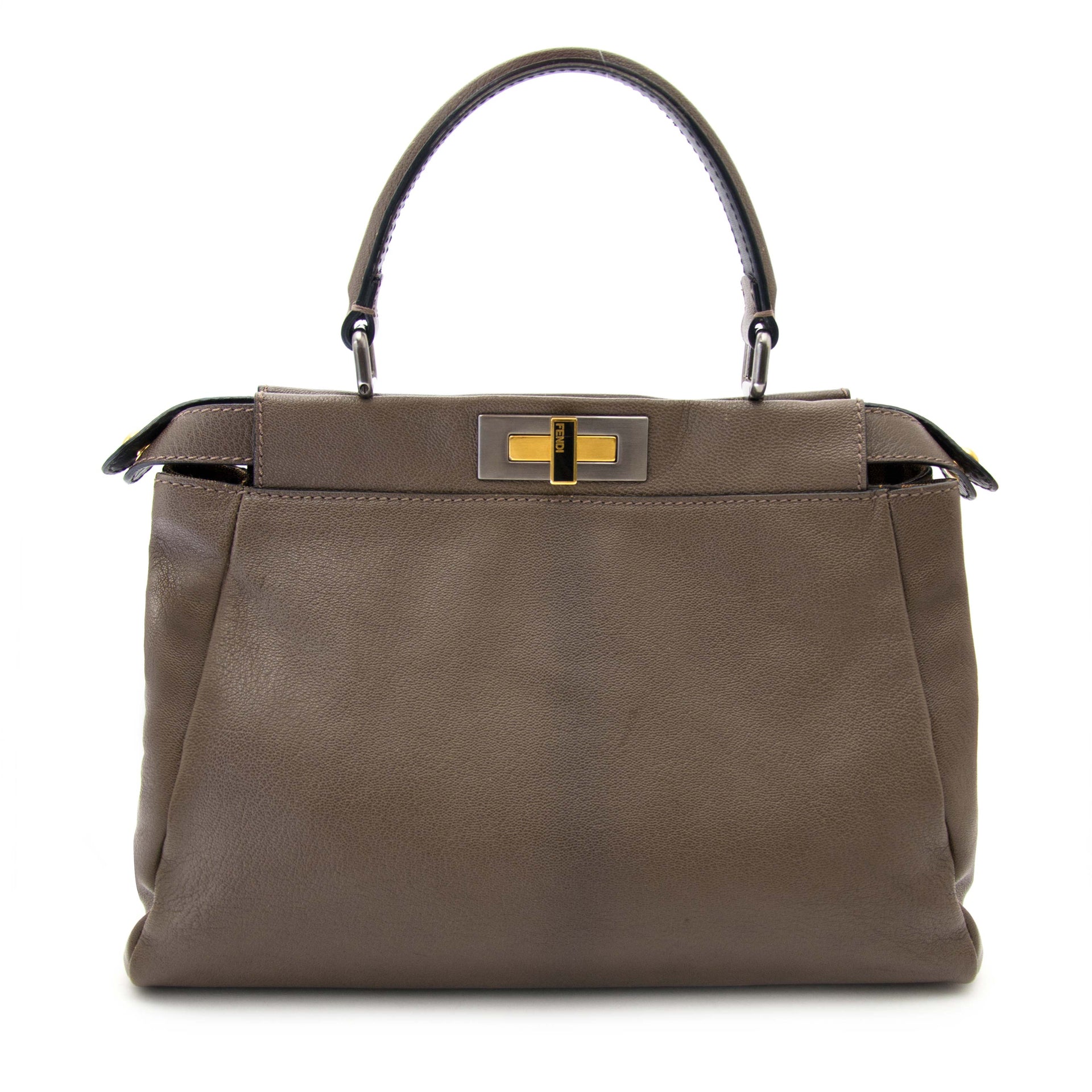 acheter en ligne chez labellov.com pour le meilleur prix fendi peekaboo taupe
