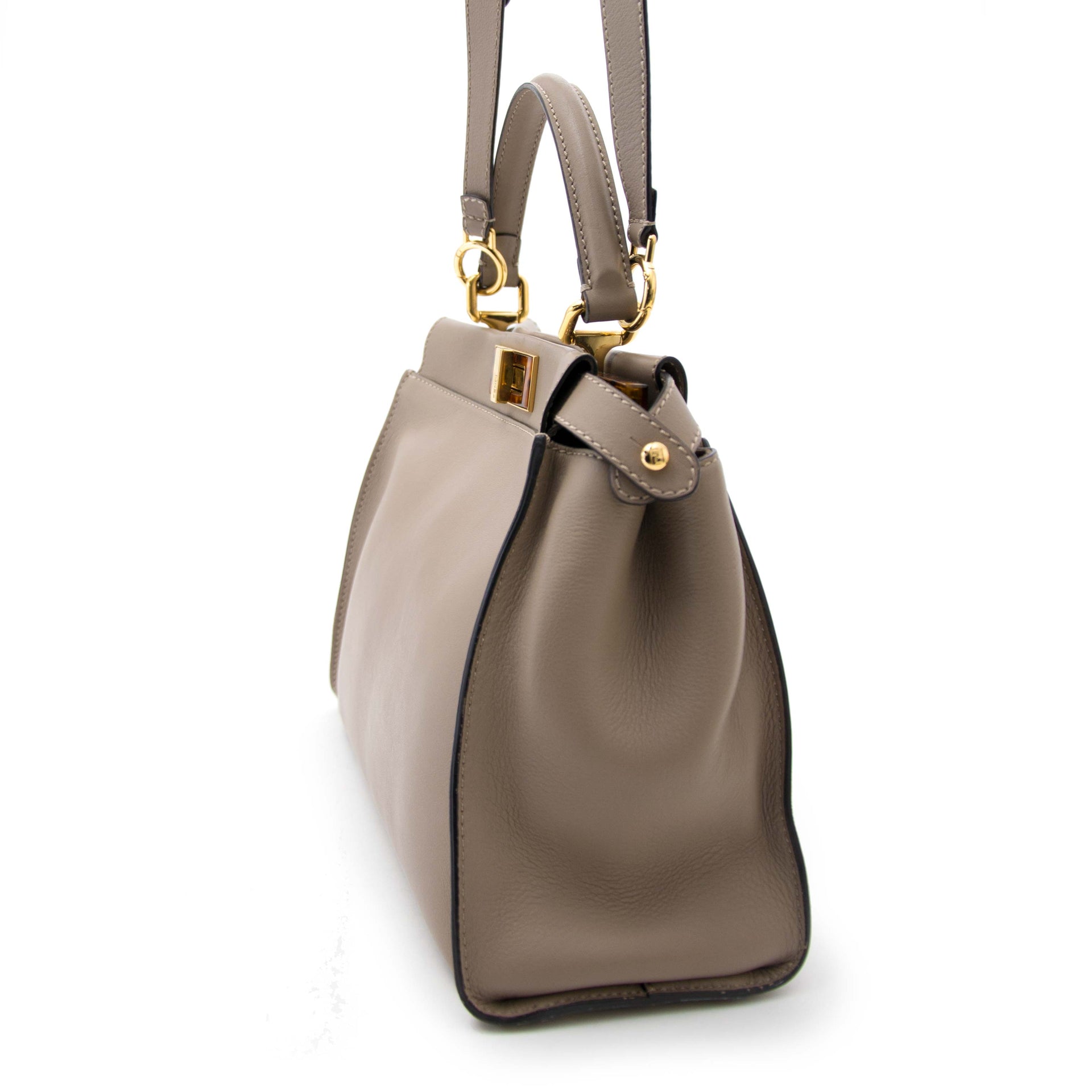 koop veilig online aan de beste prijs Fendi Peekaboo Dove Grey Leather Handbag