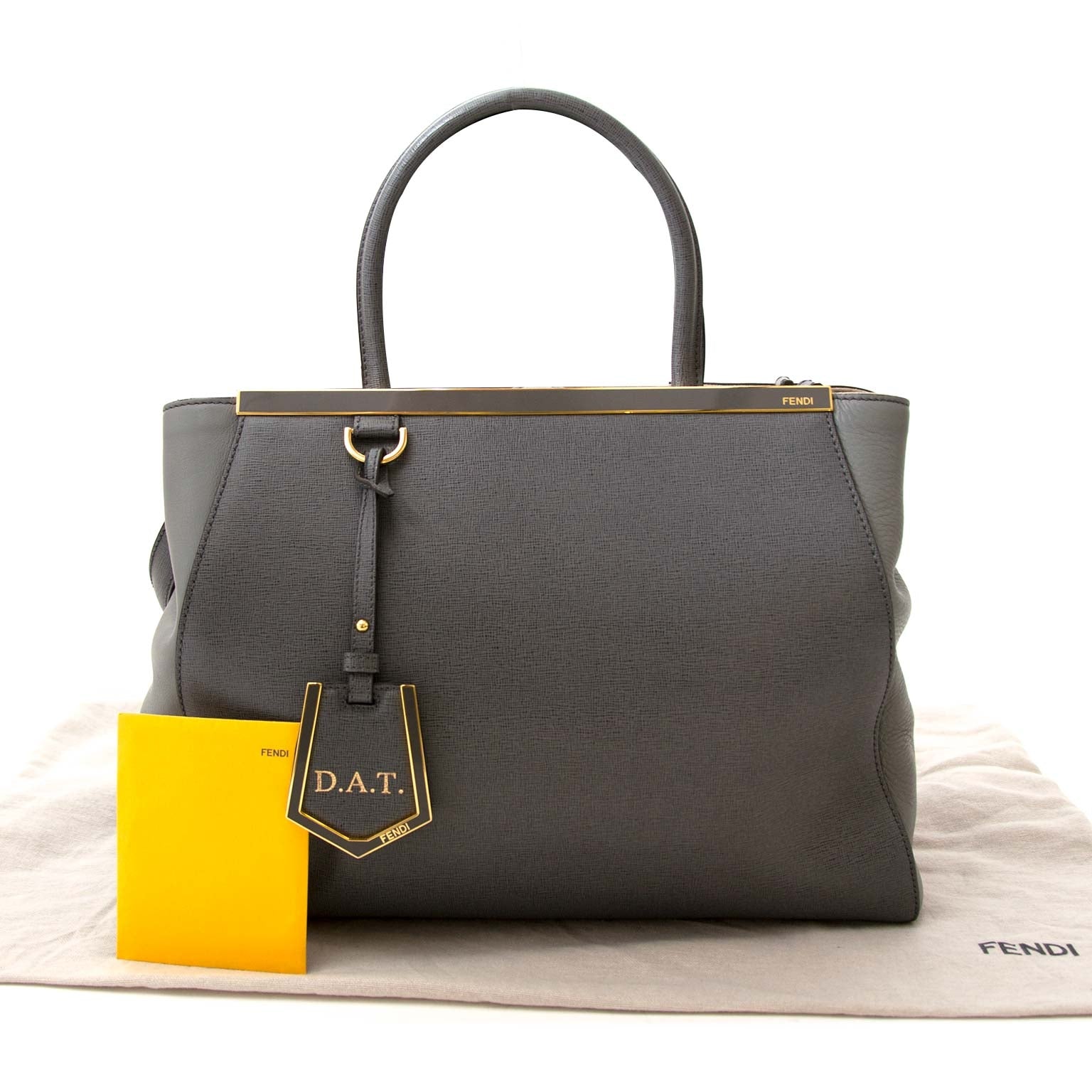 Labellov fashion vintage luxury webshop from Belgium for Fendi bags