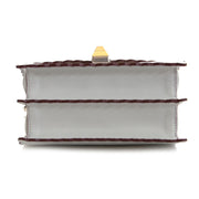 Fendi Small Kan I Pearl Grey Leather Crossbody Bag. Buy authentic secondhand Fendi crossbody bags now at Labellov vintage webshop for the lowest price. Koop authentieke tweedehands Fendi crossbody tassen bij labellov vintage mode webshop.