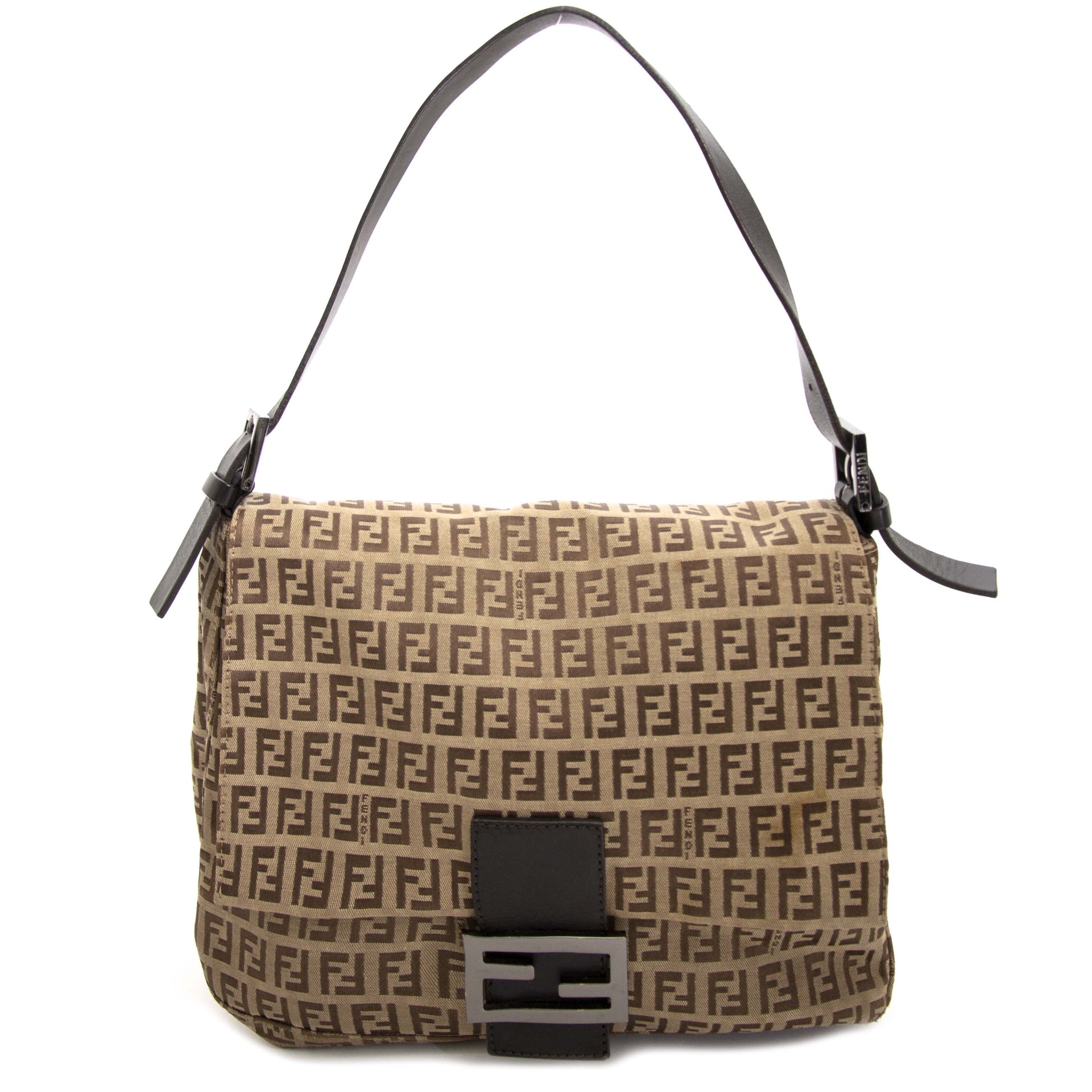 Fendi Zucca Mama Baguette kopen en verkopen aan de beste prijs bij Labellov tweedehands luxe