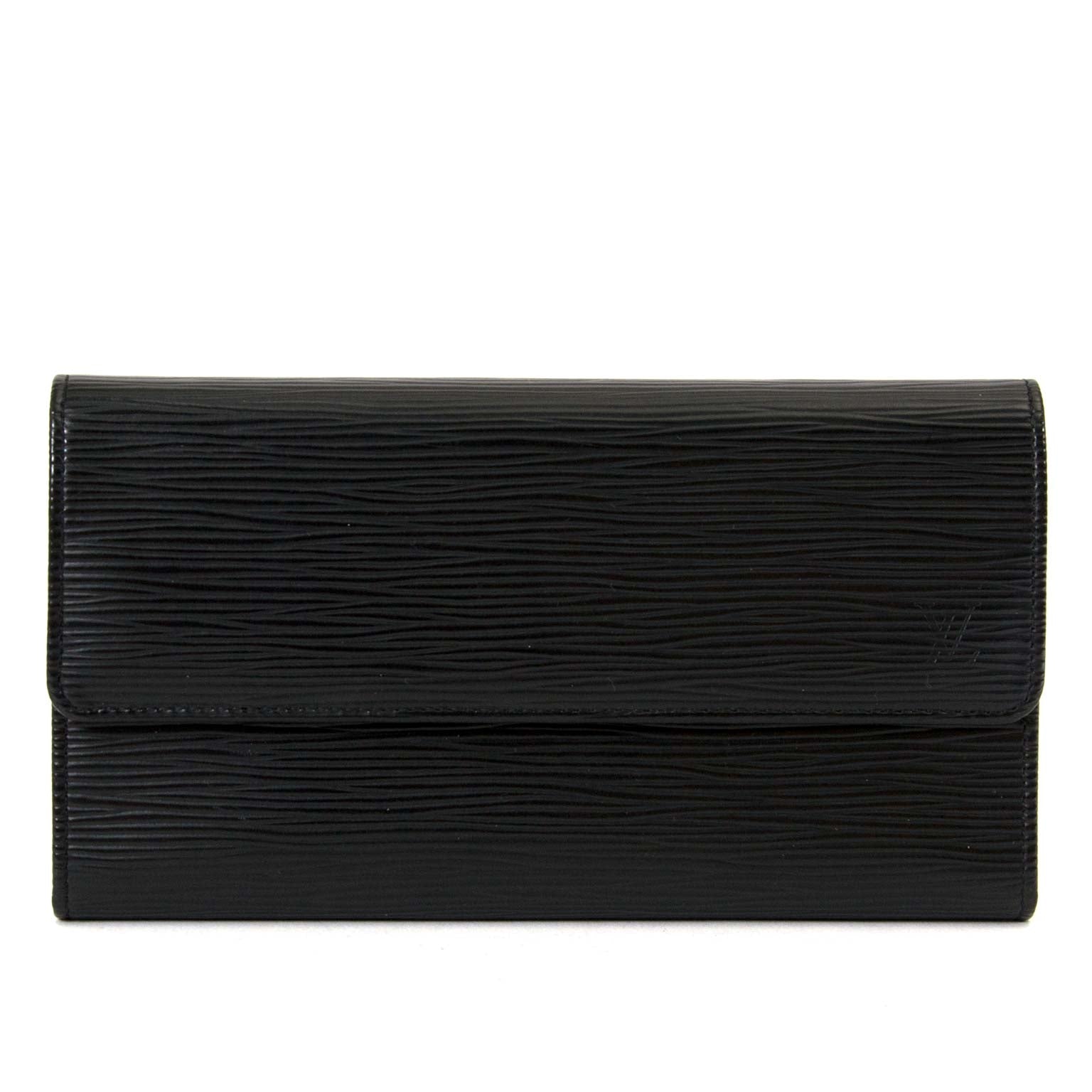louis vuitton epi leather porte tresor international wallet now for sale at labellov vintage fashion webshop belgium