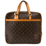 skip the waitinglist Louis Vuitton Pegase Briefcase online at the best price