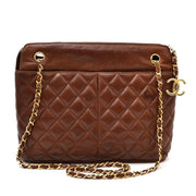 Searching for the perfect timeless Chanel bag? We buy and sell your 100% authentic bags and accessories for the best price. Zoekt u de ideale tijdloze Chanel tas? Wij kopen en verkopen uw 100% authentieke handtassen en accessoires voor de beste prijs.