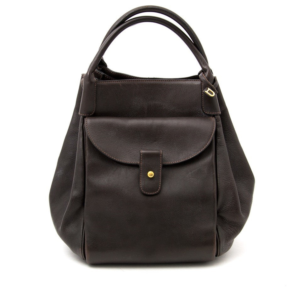 Vintage Delvaux shoulder bag for the best price at Labellov webshop. Safe and secure online shopping with 100% authenticity. Vintage Delvaux sac à epaule pour le meilleur prix.